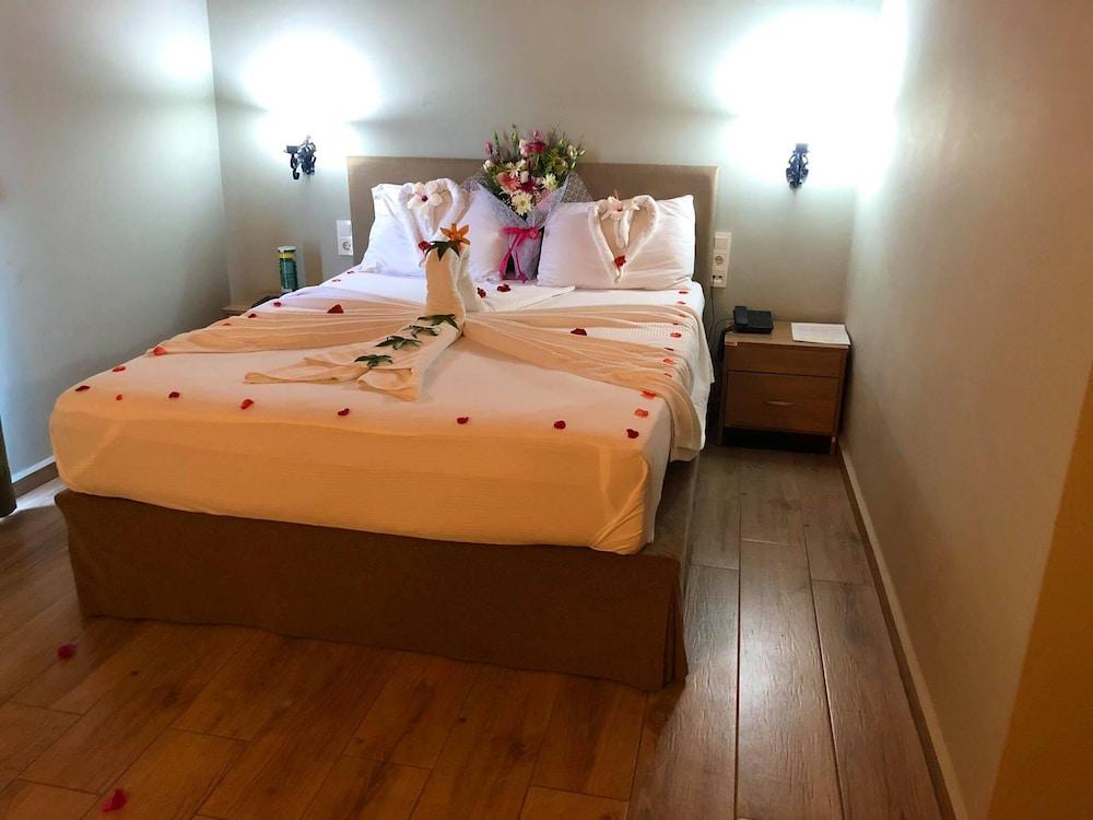 Akkent Garden Hotel Fethiye Esterno foto